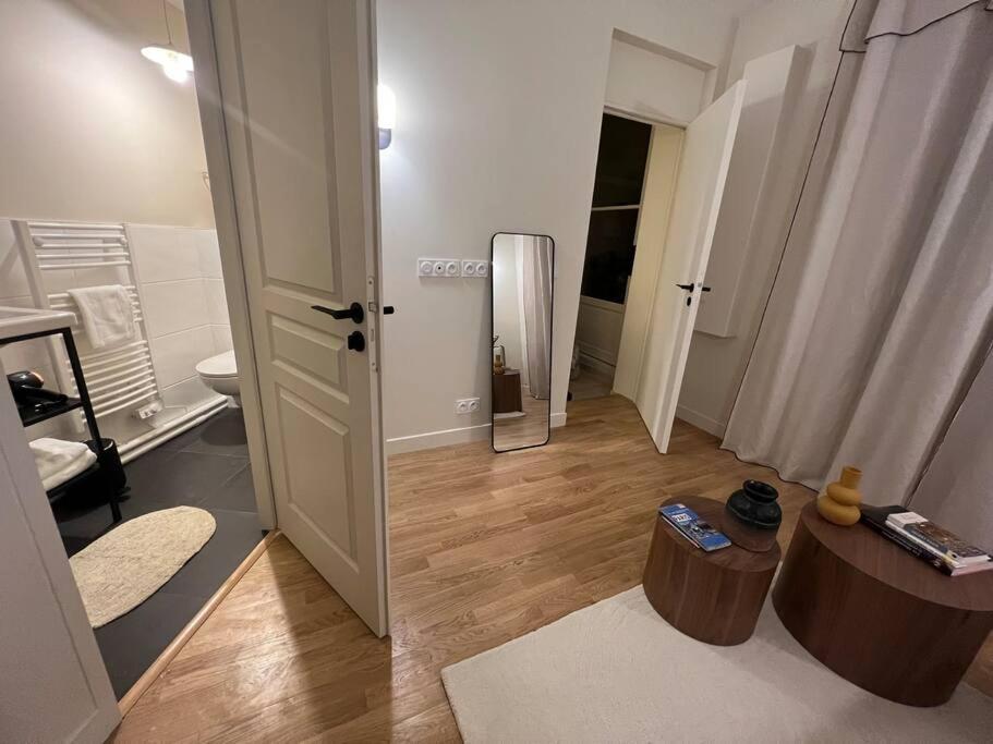 Apartament Marais - Unique Duplex Decorated With Taste Paryż Zewnętrze zdjęcie